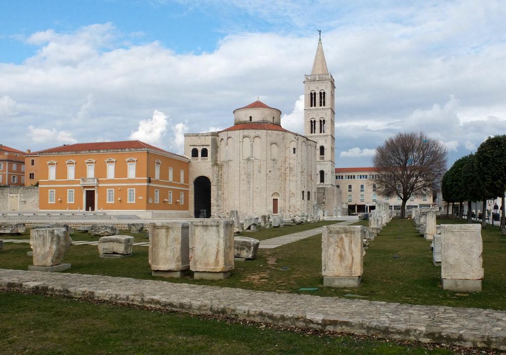 Apartment Domalu Old Town Ζαντάρ Εξωτερικό φωτογραφία
