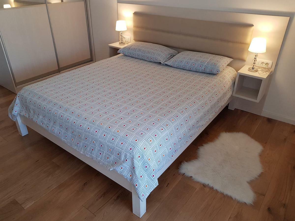 Apartment Domalu Old Town Ζαντάρ Εξωτερικό φωτογραφία